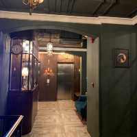 📍曼谷2022新酒店。The Coach Boutique Hotel Sukhumvit 14。