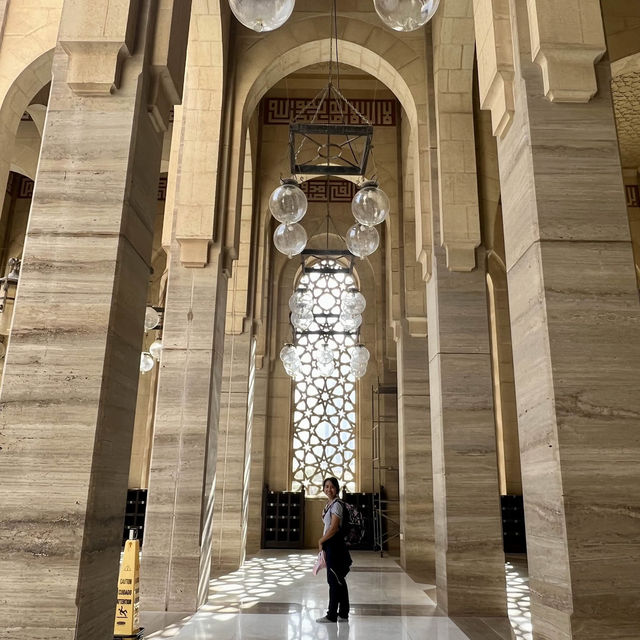 Al Fateh Grand Mosque in Bahrain