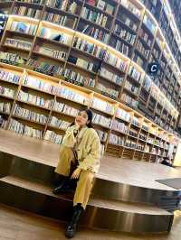Starfield Library @COEX Mall, Korea