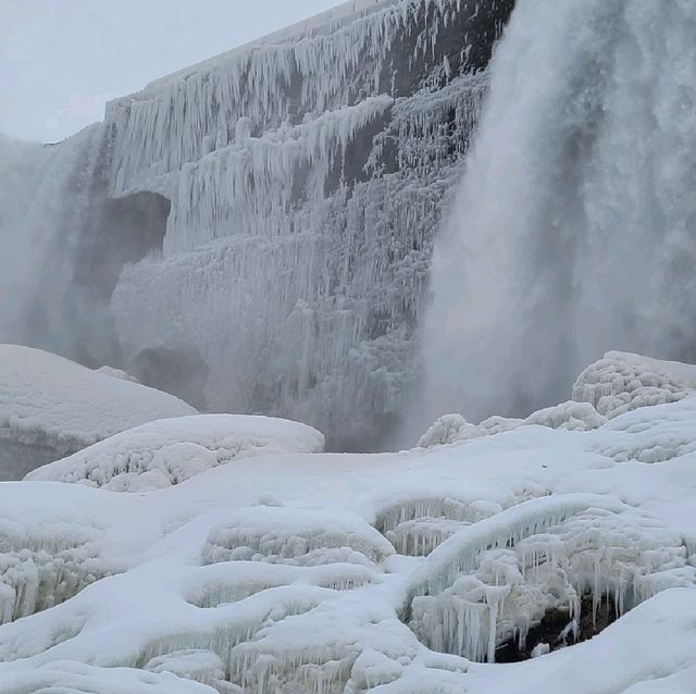 Snowy Niagara 