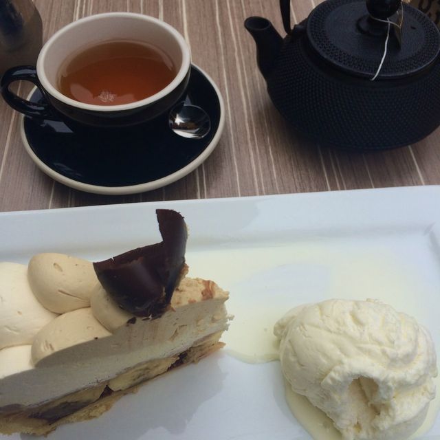 The Best Cake I’ve had in my life!! 🍰