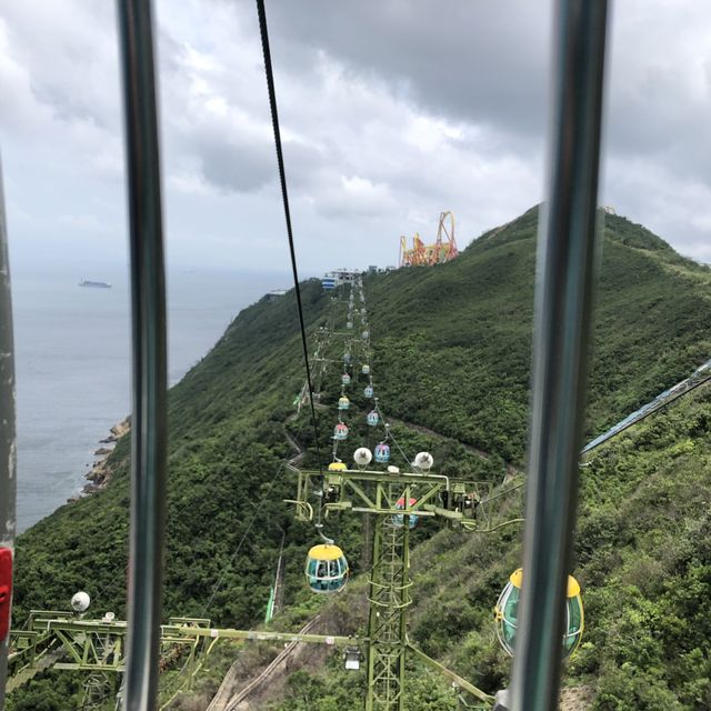 Ocean Park, The only park in Hong Kong to meet Pinguin and Panda