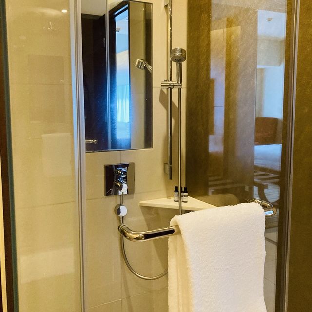 【香港Staycation】尖沙咀Hyatt Regency凱悅酒店住宿體驗分享｜飽覽維港日夜景