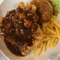 A viral and cheap western food cafe!