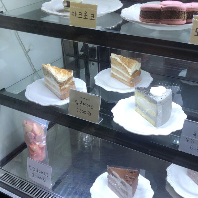 부평 평리단길 앤틱한 인테리어 맛집 '카페 스물하나'