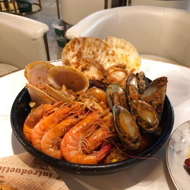 必試shake shake海鮮拼盤