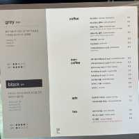 통창뷰가 멋진 커피맛집 사암그레이
