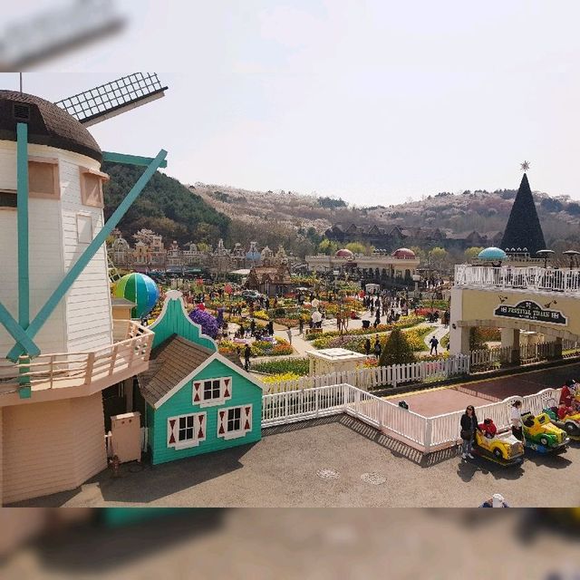 South Korea Largest Theme Park!
