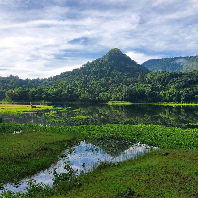 Lake Mapanuepe 