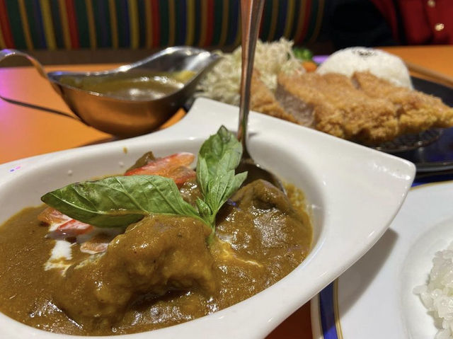 ［新竹市/東區］ 魔法咖哩🍛｜新竹大魯閣 濃郁咖哩飯 咖哩醬跟白飯都能免費續加🤤 
