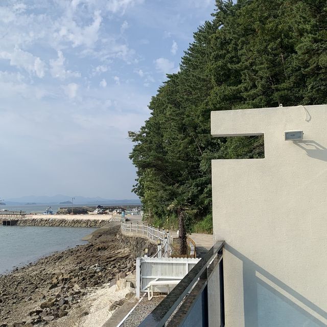 [숙소 추천] 노을과 함께하는 풀빌라🌅 남해 베이스테이 펜션