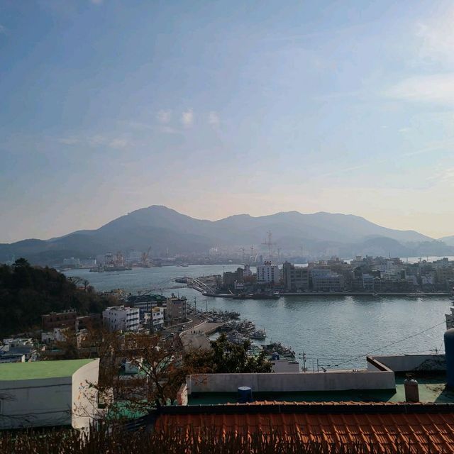 통영 항구가 한눈에 보이는 필수코스 동피랑 벽화마을