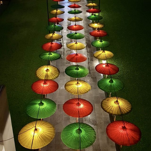 เรียบแต่หรู ที่เน้นบรรยากาศล้านนา ริมแม่น้ำกกเต็มๆ