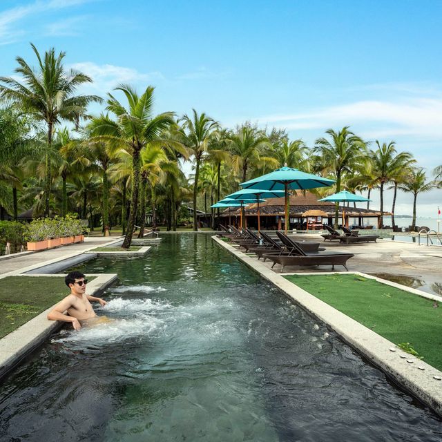 Beyond Resort Khaolak วิลล่าเลฟเว่อร์ริมทะเล 