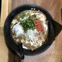 屋邨商場高質拉麵店🍜裝修滿佈可愛貓咪🐱