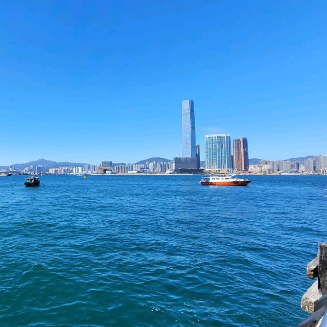 中環碼頭海濱長廊 ～ 坐擁無敵海景 
