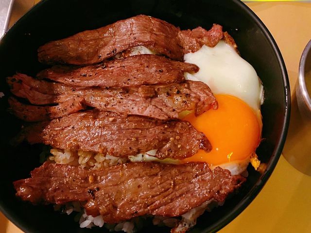 特色生酮和牛椰菜花飯