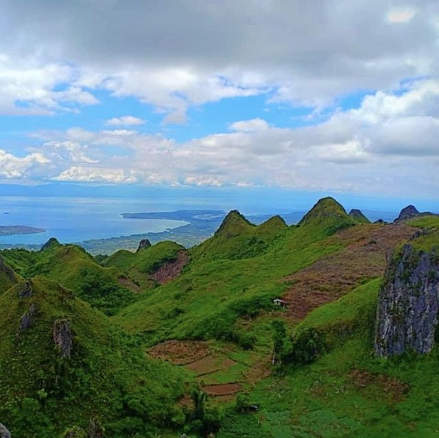 Breathtaking Osmeña Peak 