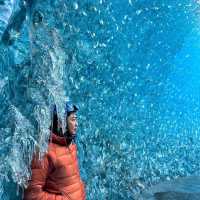 Hang Động Băng xứ Iceland