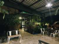 “Koff house bar & eatery” ร้านอาหารริมแม่น้ำจันท์ 