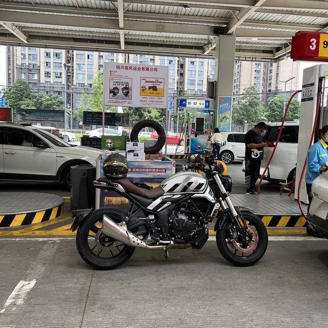 Bikers in Chengdu must stop here!