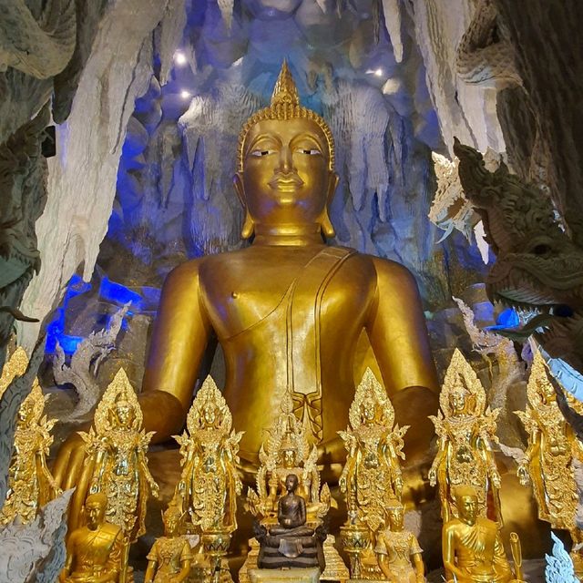 "วัดมณีวงศ์"