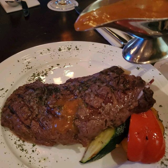 【牛扒青蛙：將軍澳超高水平bar a