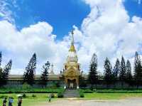 ไหว้พระขอพร พระบรมสารีริกธาตุ ผาน้ำย้อย