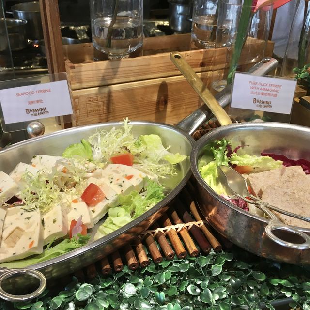 優質服務之選 - 港麗酒店 Conrad Hong Kong