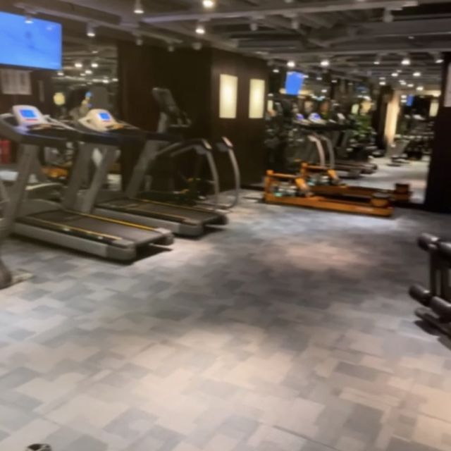 應有盡有 旺中帶靜 華麗古典香港富豪酒店