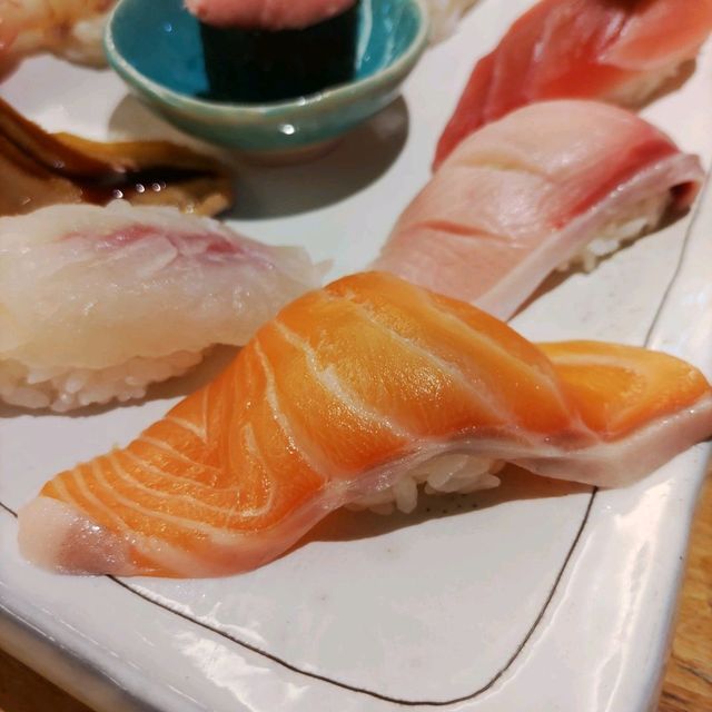 兵庫県！三宮1000円で食べるぶっちぎり寿司