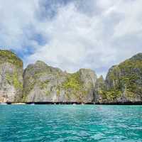 อ่าวมาหยา - ท้องทะเลสวยแห่งอันดามัน
