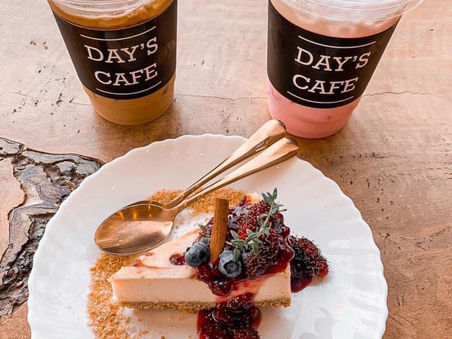 DAY'S CAFE