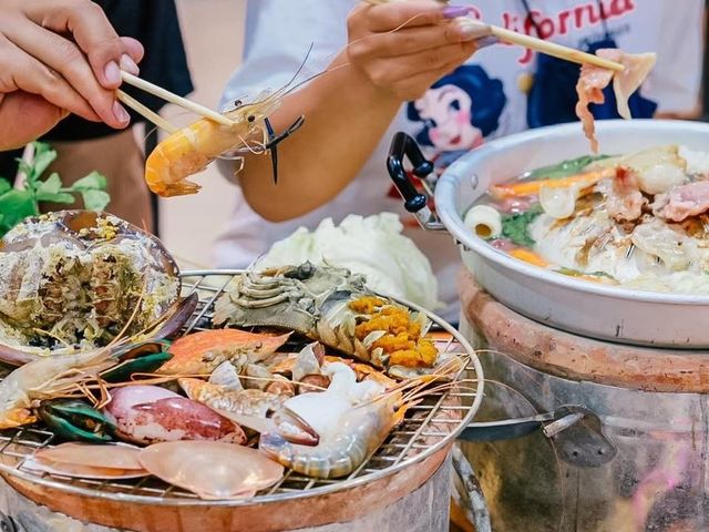 บุฟเฟ่ต์ราชาปิ้งย่างเกาะล้าน