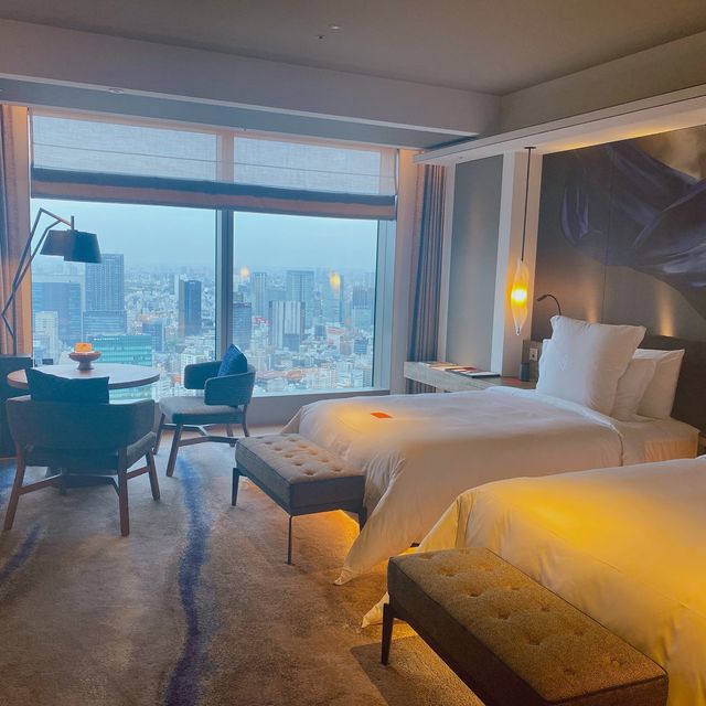 【フォーシーズンズホテル東京大手町】