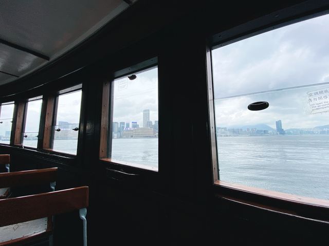 天星小輪欣賞無敵海景