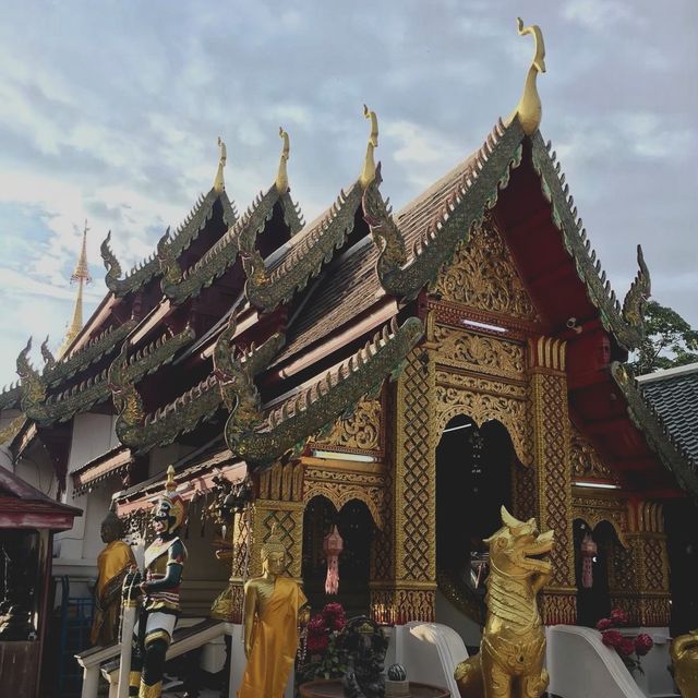 วัดพระธาตุดอยคำ