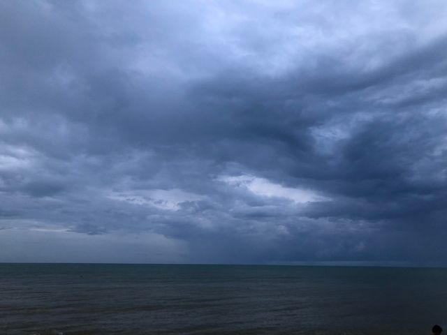 Pantai Cahaya Bulan