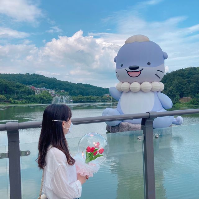 진주 금호지에는 귀염둥이 마스코트 하모🦭가 있어요!