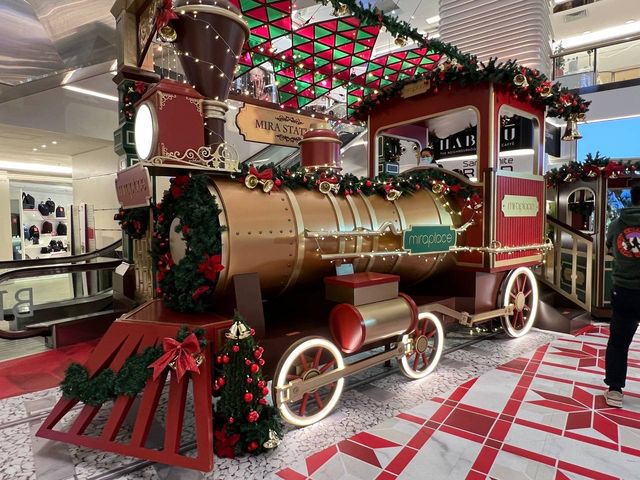 JINGLE ALL THE RAIL@美麗華商場