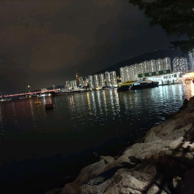 行荃灣西海濱長廊真係好舒服吖