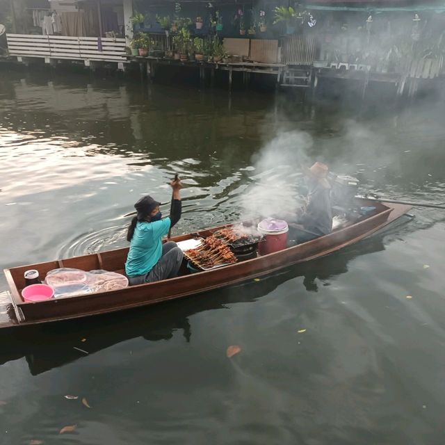 หลีกหนีความวุ่นวาย พักผ่อน ที่ บ้านศิลปิน 🛶🎨