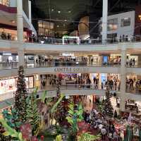 쇼핑부터 환전까지 한번에 가능한 쿠알라룸푸르 메가 쇼핑몰 Mid Valley Megamall