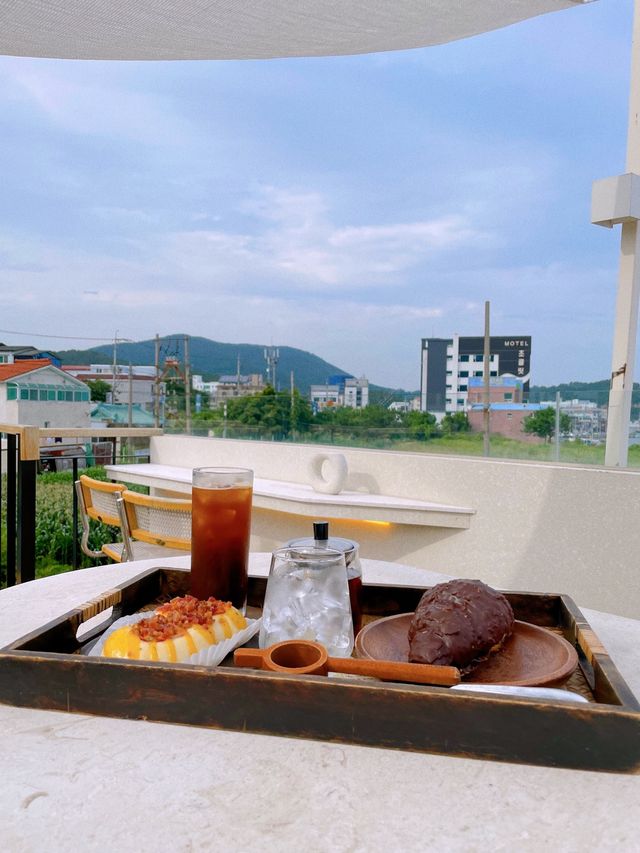 로프탑 오션뷰가 예쁜 CAFE BASE