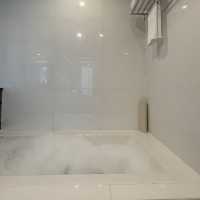 A lovely white themed bathroom 