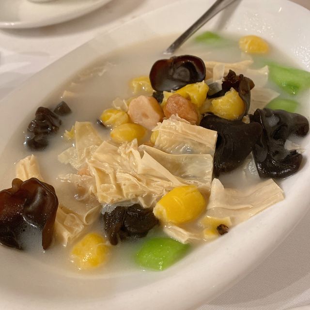 Staycation系列🫶🏻 宏基國際賓館🏢 // 跑馬地私房菜👉🏻天一閣 • 必食香醉紅蟳🦀🦀