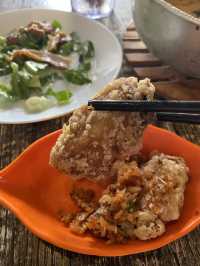 懷舊茶餐廳，嚐南洋特色料理 