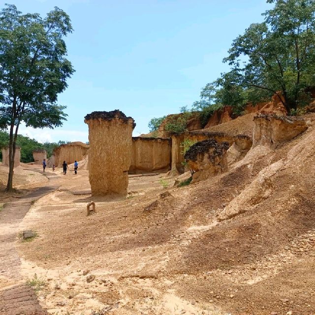 แพะเมืองผี จ.แพร่