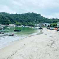 坪洲東灣沙灘及龍母廟