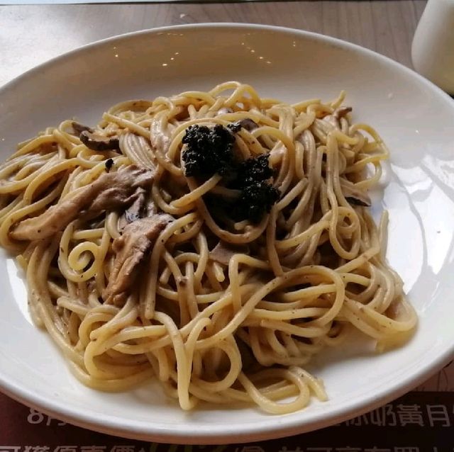 下午茶時間$10/隻即開美國生蠔😋 下午茶時間,客人唔多,坐得舒服👍食物即制好味! 下午茶時間$10/隻即開美國生蠔😋 下午茶時間,客人唔多,坐得舒服👍食物即制好味!
